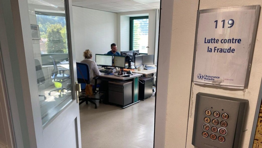 découvrez les arnaques liées aux prothèses auditives en dordogne. informez-vous sur les pratiques douteuses et protégez-vous des escroqueries en matière d'assurance. restez vigilant pour garantir votre bien-être auditif et éviter les pièges financiers.