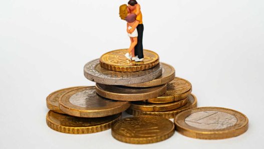 découvrez comment les inégalités de genre impactent l'épargne et les investissements des femmes. explorez des solutions pour promouvoir l'égalité et renforcer la situation financière de chaque individu, peu importe son genre.