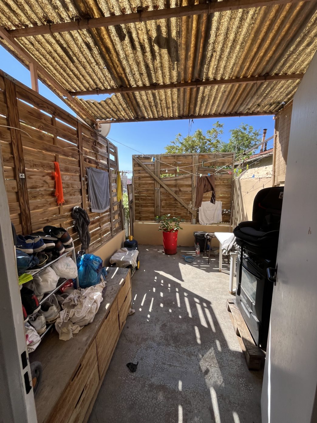 découvrez les dernières tendances du marché immobilier à marseille avec un bénéfice impressionnant de 11,3 millions d'euros au premier trimestre. informez-vous sur les opportunités d'investissement et les meilleures offres du secteur.